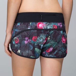 Lululemon Speed Short in Curious Jungle